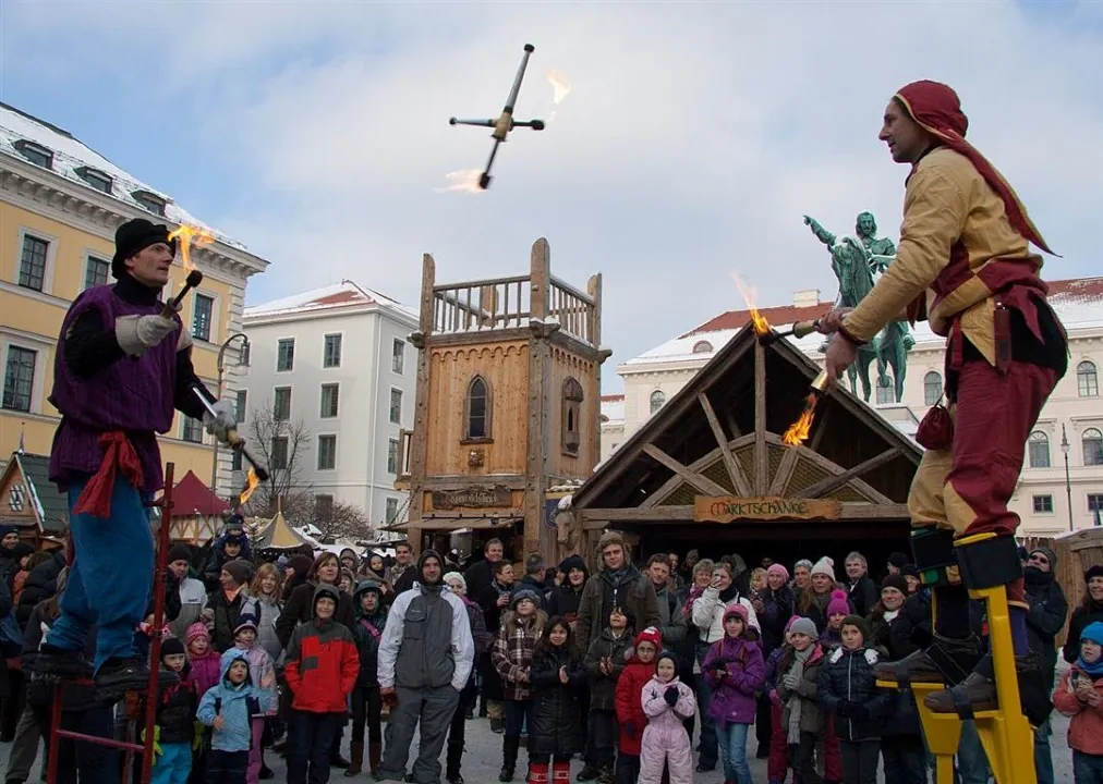 Jugglers at medieval market, munich